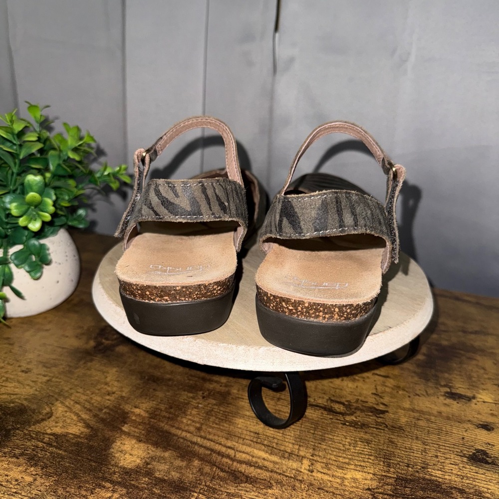 Dansko Rowan Zebra Print Shoes Size 39~9 Animal Print Closed Toe Slingback - Picture 4 of 7
